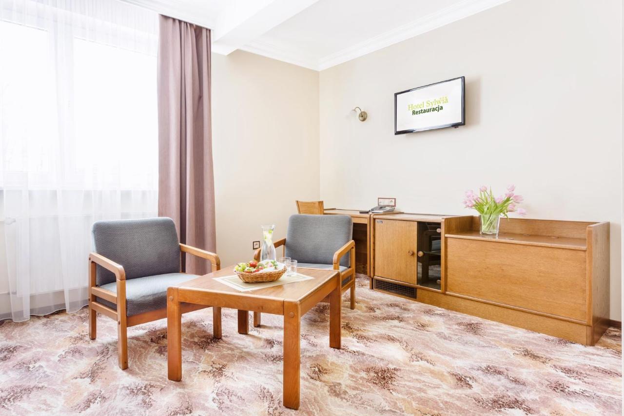 Hotel Sylwia Sośnicowice Buitenkant foto