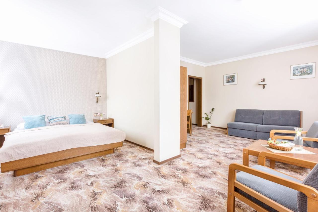 Hotel Sylwia Sośnicowice Buitenkant foto