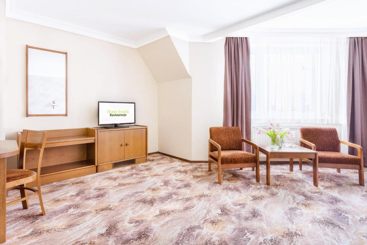 Hotel Sylwia Sośnicowice Buitenkant foto