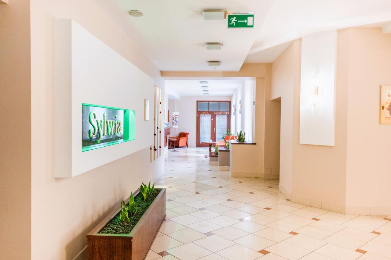 Hotel Sylwia Sośnicowice Buitenkant foto