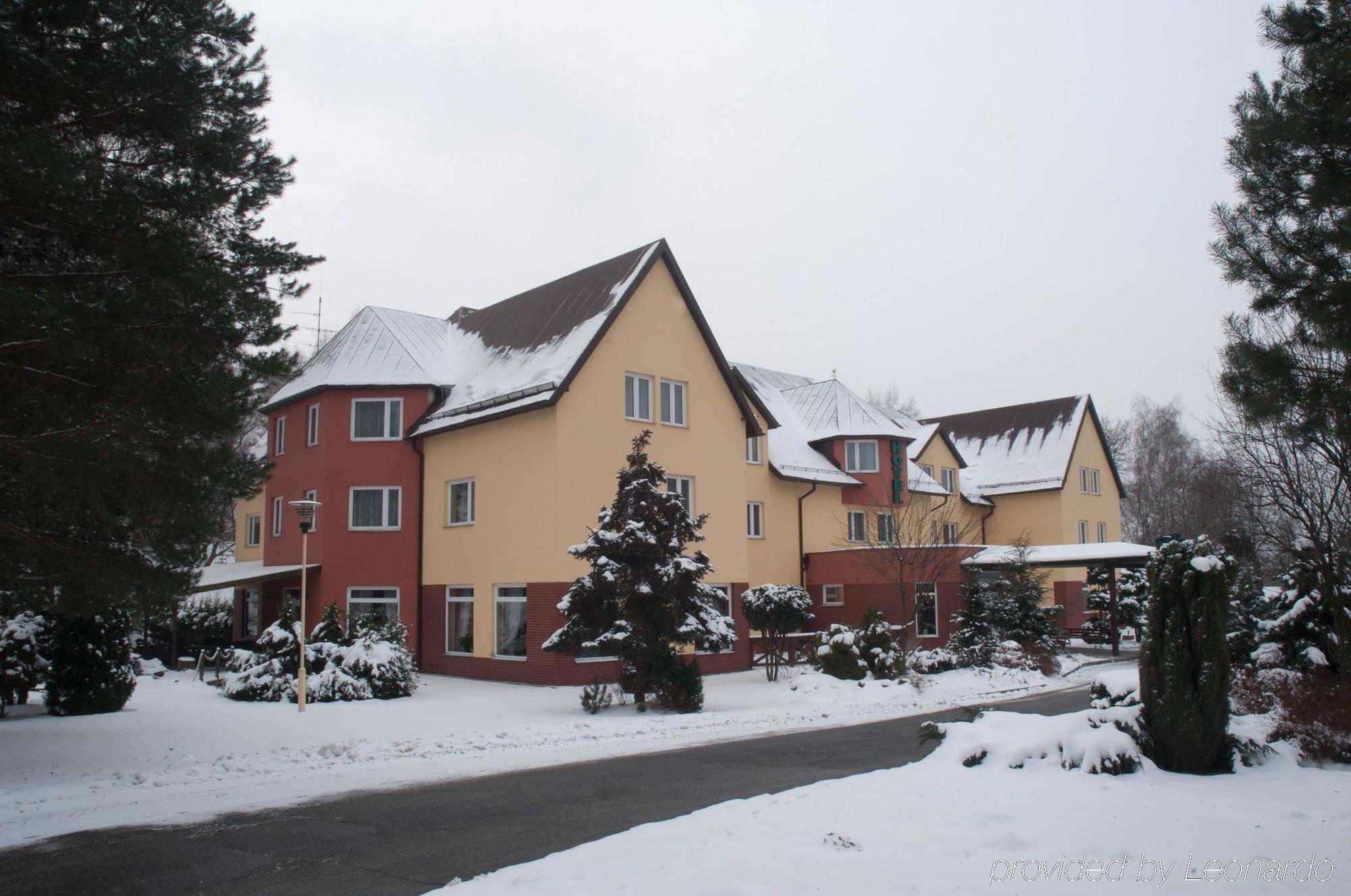 Hotel Sylwia Sośnicowice Buitenkant foto
